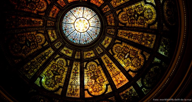 Die Gefahr, die von einem Gott im Himmel ausgeht, ist: Die eigene Intelligenz wird an ihn abgegeben.