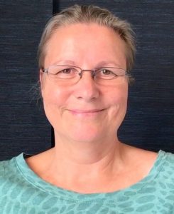 Samarpan P. Powels-Böhm, Herausgeberin von FindYourNose, Online Magazin für Meditation