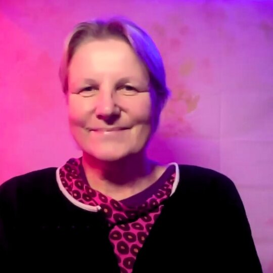 Samarpan Petra Powels-Böhm, Herausgeberin und Meditationslehrerin